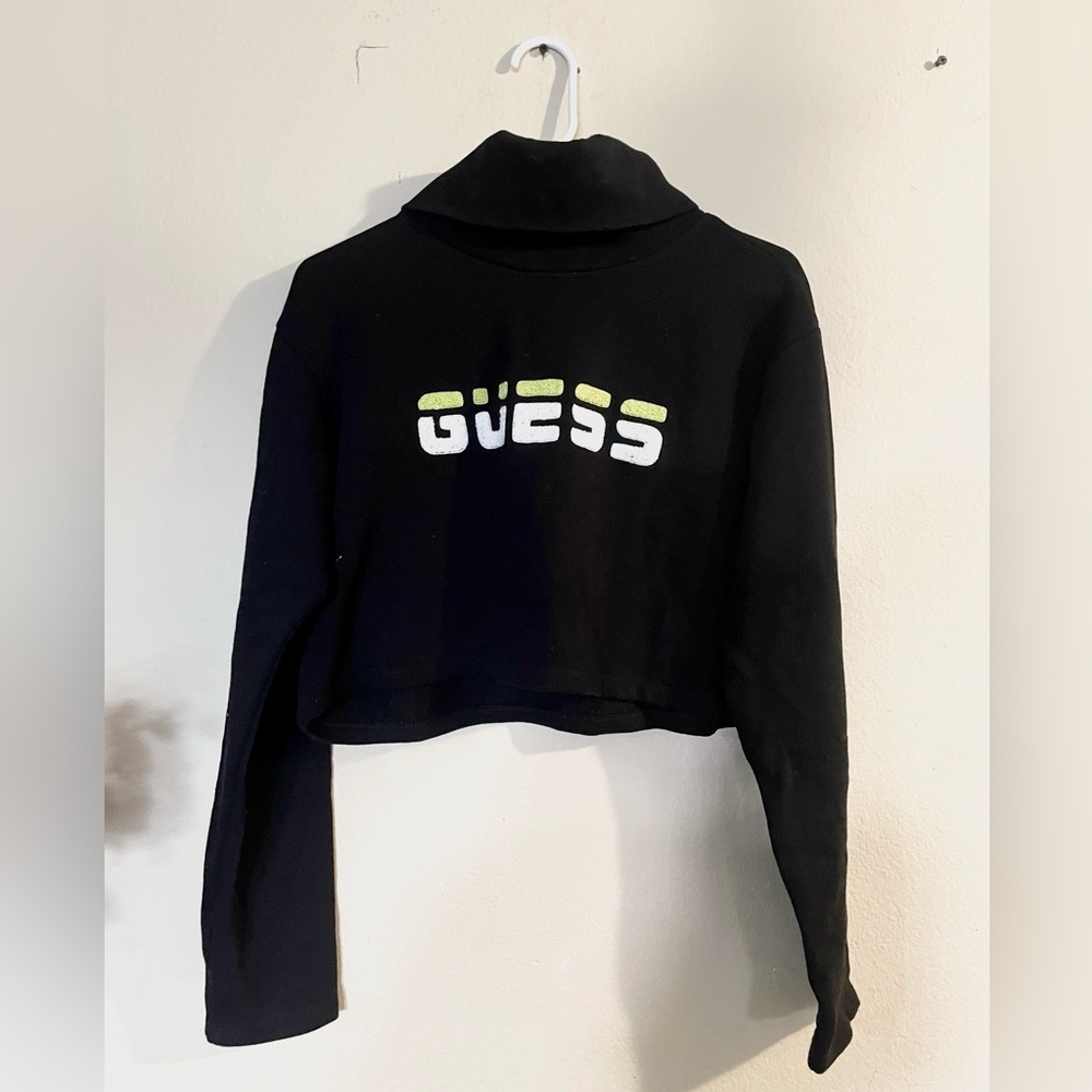 Guess Cropped Turtleneck shirt
